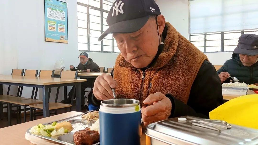 这项服务，让老人暖胃又暖心！-图2