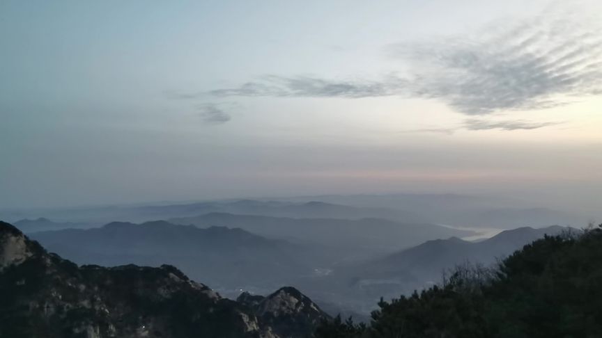 还有星月可寄往 还有山川可浪漫 三两朋友，快乐翻倍#泰山日出