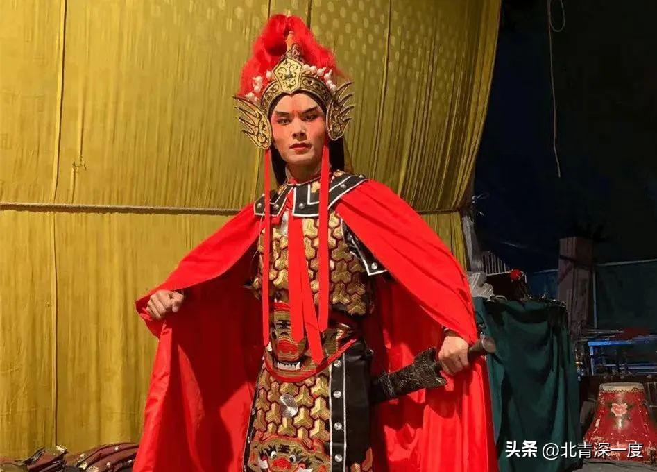 “摔不倒”的大武生：差一点进厂打工，用直播延续舞台梦-图3